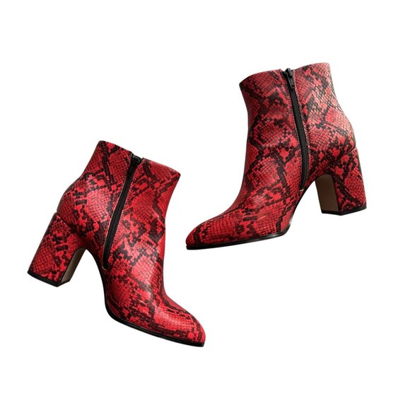 BCBGENERATION Red Snake Print Ankle Boots Block Heels Side Zipper Size 7.5 - Picture 4 of 9